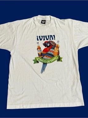 Vintage Single Stitch Corona Parrot Cinco de Mayo Graphic Tee